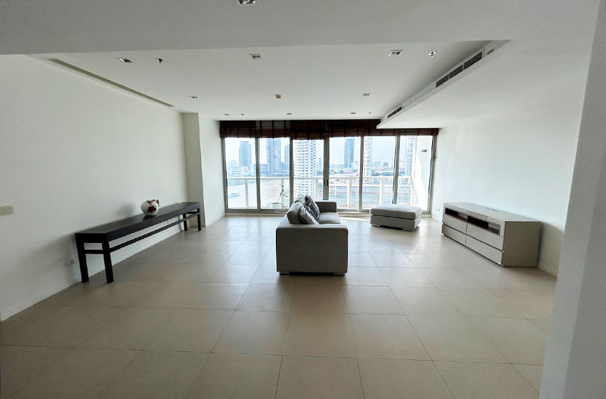Condominium in Sathorn 